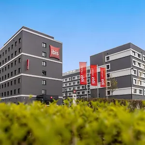 ** Otel Ibis Airport Almanya